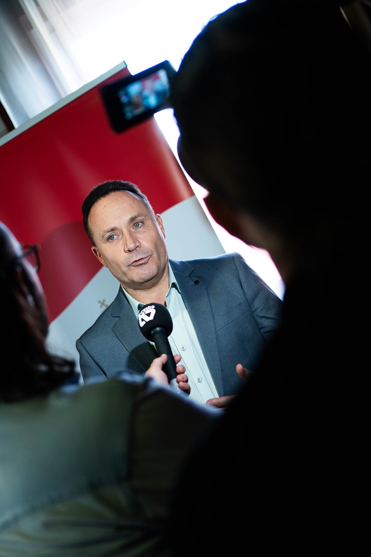 Dr. Takács Árpád