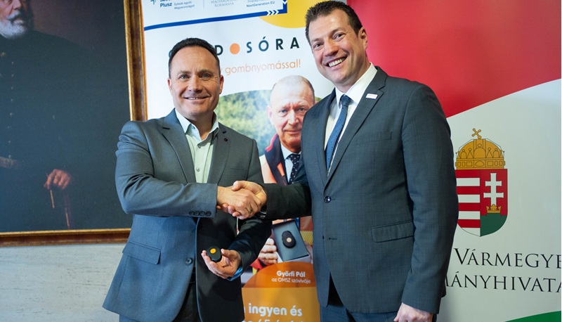 Dr. Takács Árpád és Dr. Juhász Roland