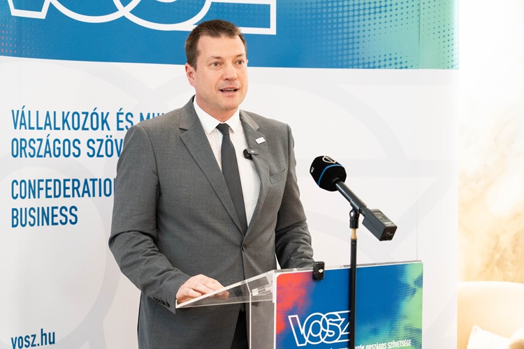 dr. Juhász Roland